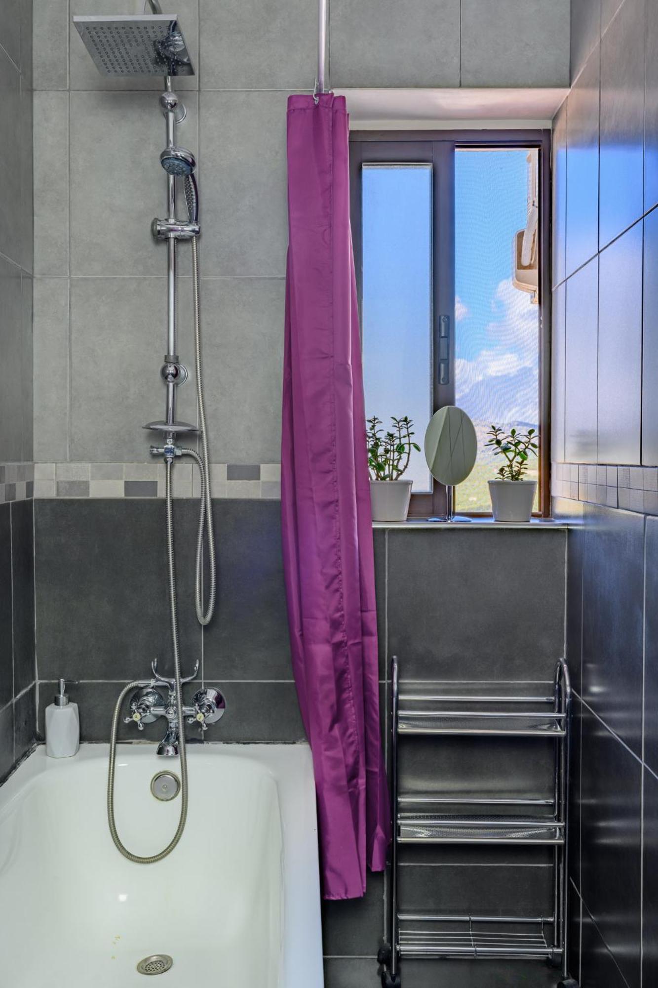 Astarte Guesthouse Castillo de Locubin Екстер'єр фото