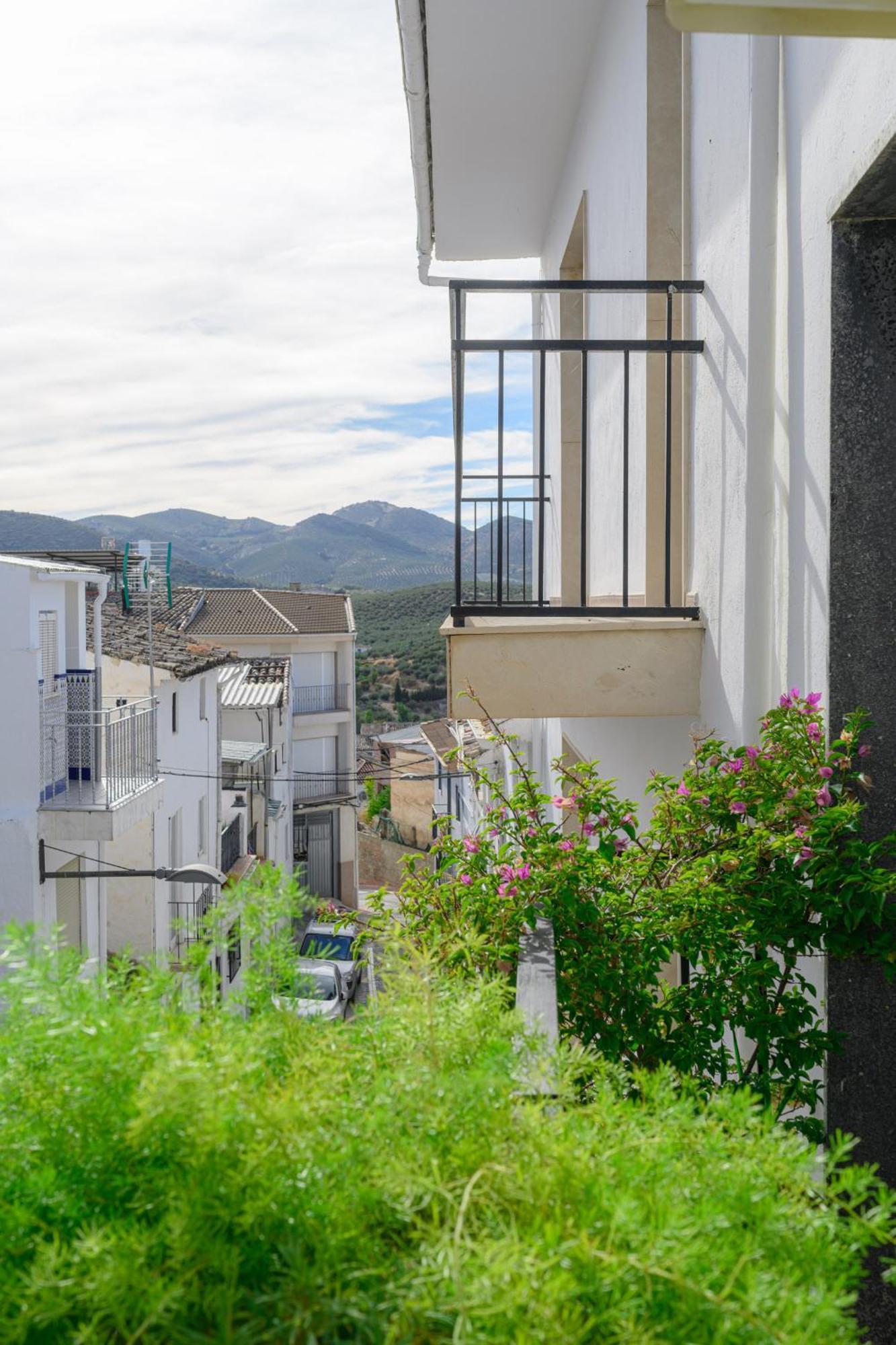 Astarte Guesthouse Castillo de Locubin Екстер'єр фото
