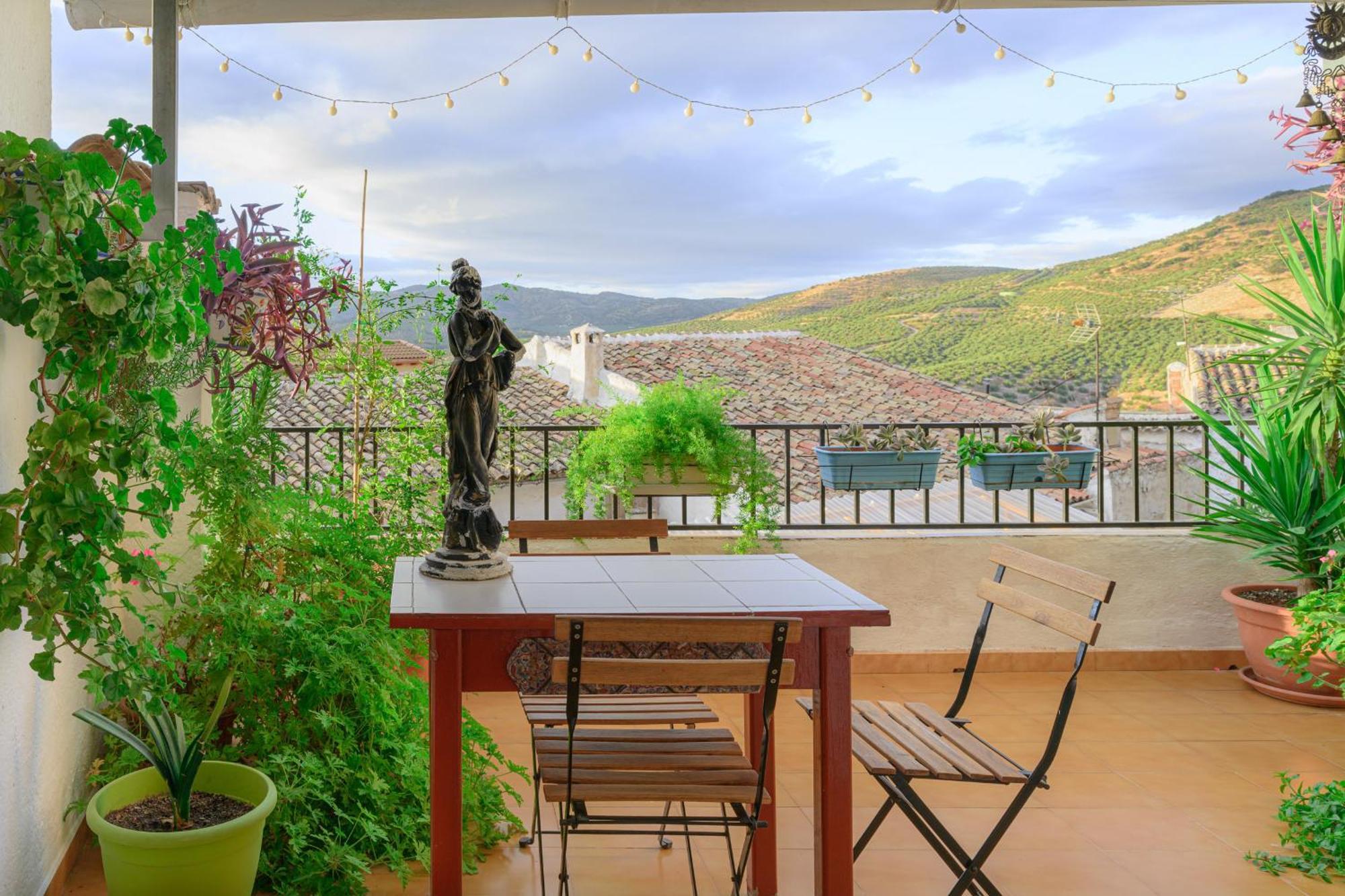 Astarte Guesthouse Castillo de Locubin Екстер'єр фото