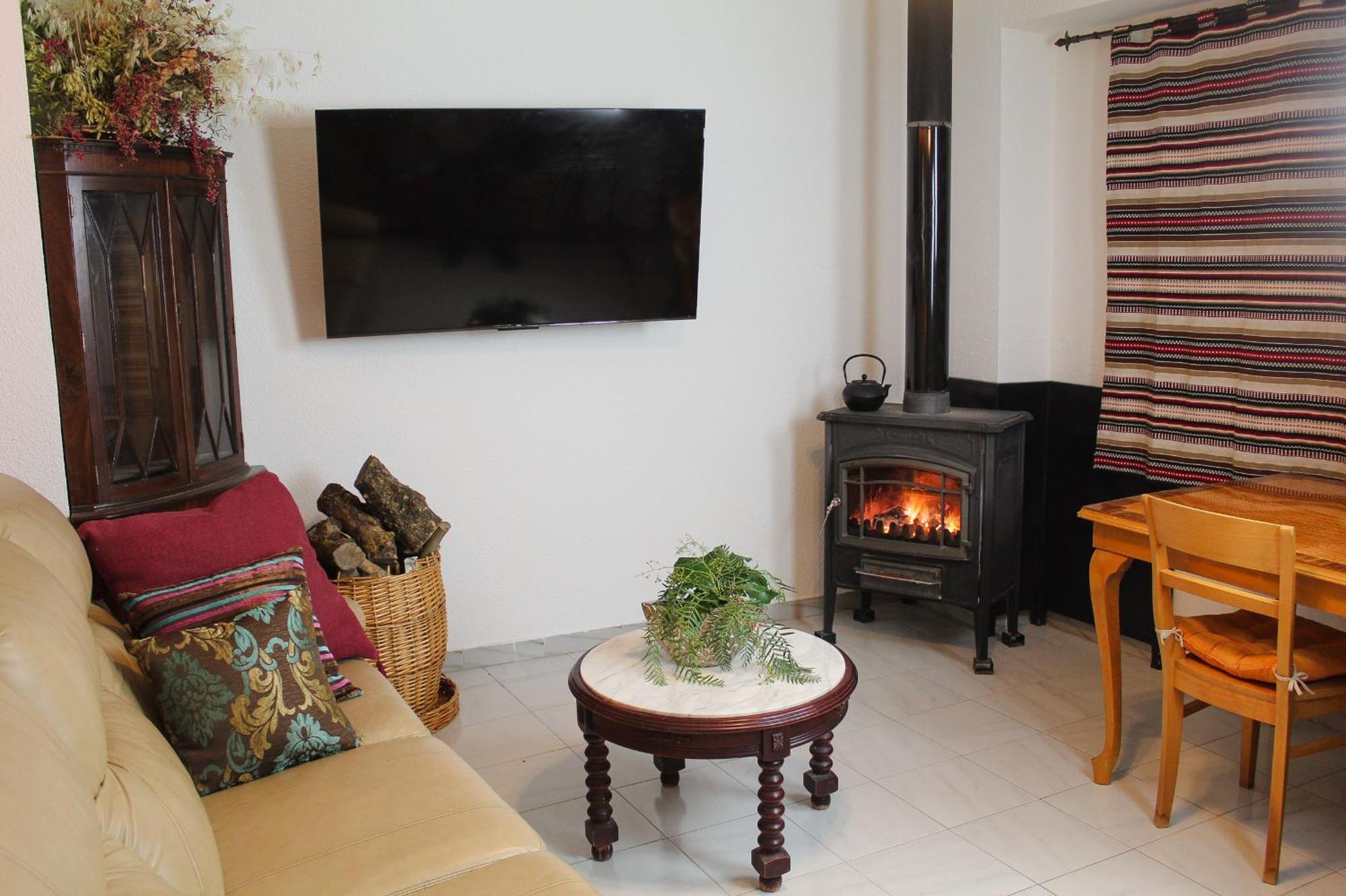 Astarte Guesthouse Castillo de Locubin Екстер'єр фото